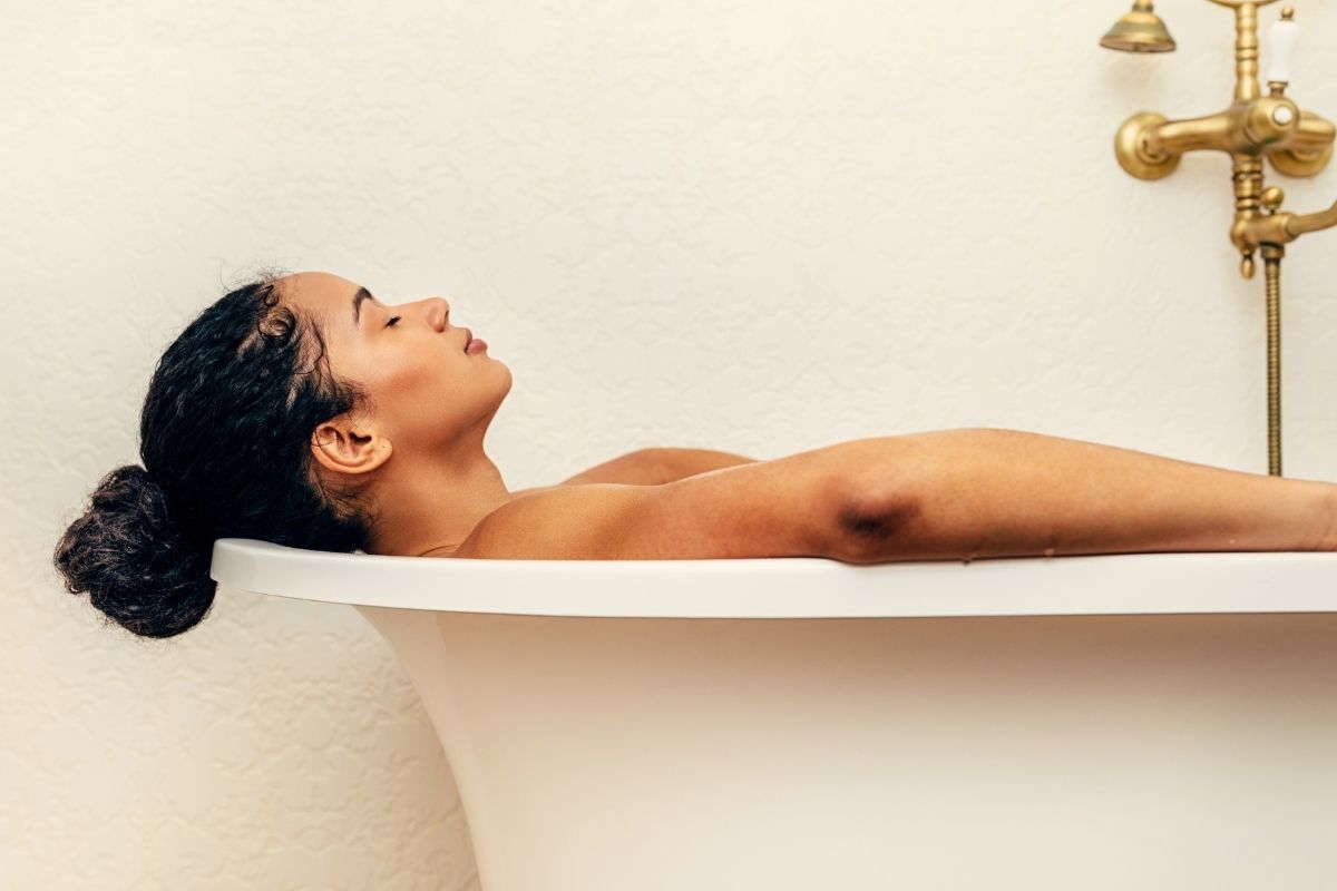 Why January Is the Perfect Time for a Joyful, Glowy Body Care Routine