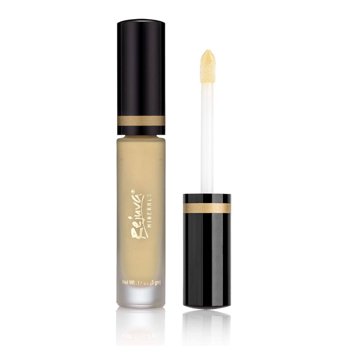 Moisturizing Lip Care with Hyaluronic Acid